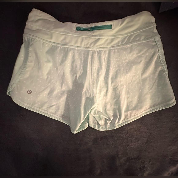 Lululemon Groovy Run Short - Picture 5 of 8